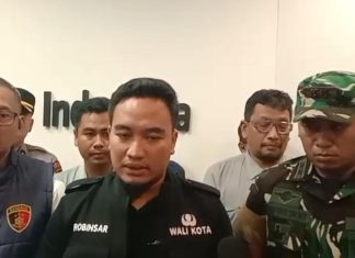 Wali Kota Cilegon Turun Langsung Usai Insiden Bau Menyengat, Robinsar: Perusahaan Harus Bertanggung Jawab Penuh